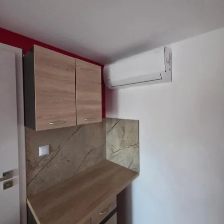 Od 2 Do 4 Osob W Choczni Niedaleko Wadowic Ze Strefa Basenowa